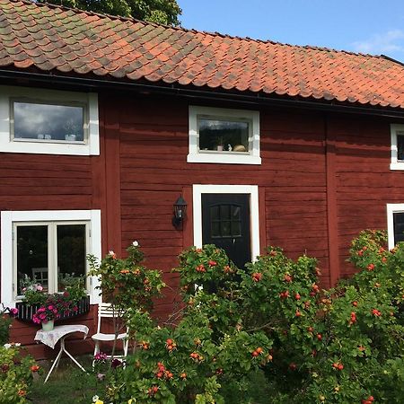 Bjaerkeryd Soedergard Bed & Stable Villa Kisa ภายนอก รูปภาพ